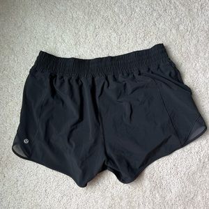 Black lululemon high hot shorts size 10